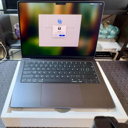 2024 Macbook Pro M4Pro/M4Max 14-Inch Laptop - 14-Core CPU 32-Core GPU 512GB/1TB Storage 16GB/24GB/64GB RAM